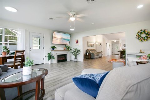 Casa en venta en Leesburg, Florida, 2 dormitorios, 160.26 m2 № 2216751 - foto 16
