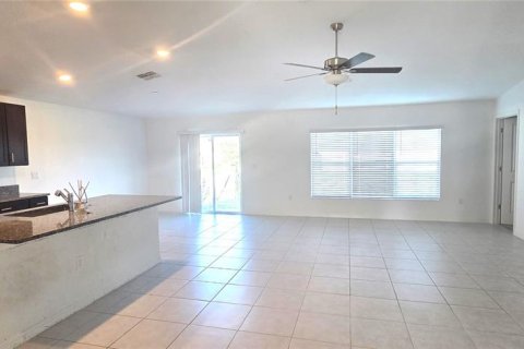 Villa ou maison à vendre à Bartow, Floride: 4 chambres, 179.86 m2 № 2413989 - photo 13