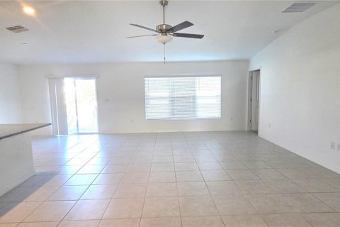 Villa ou maison à vendre à Bartow, Floride: 4 chambres, 179.86 m2 № 2413989 - photo 14