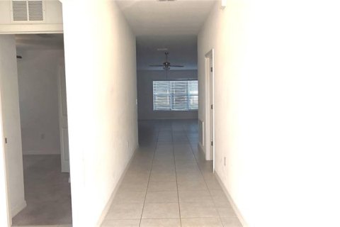 Villa ou maison à vendre à Bartow, Floride: 4 chambres, 179.86 m2 № 2413989 - photo 5