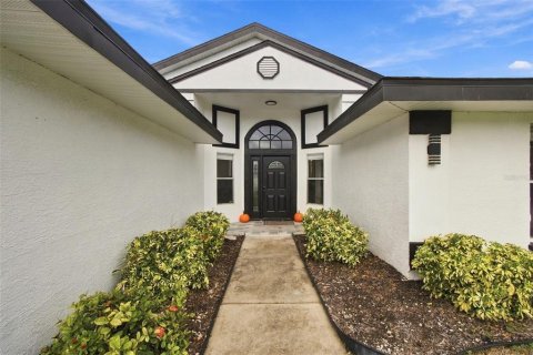 Villa ou maison à vendre à Clearwater, Floride: 3 chambres, 158.31 m2 № 2408271 - photo 3