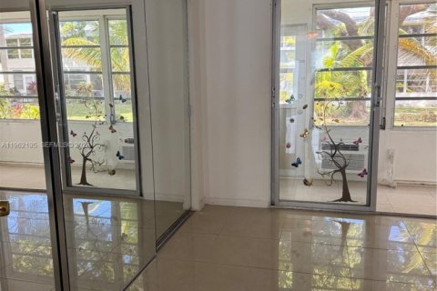 Copropriété à vendre à Deerfield Beach, Floride: 1 chambre, 54.35 m2 № 2026570 - photo 9