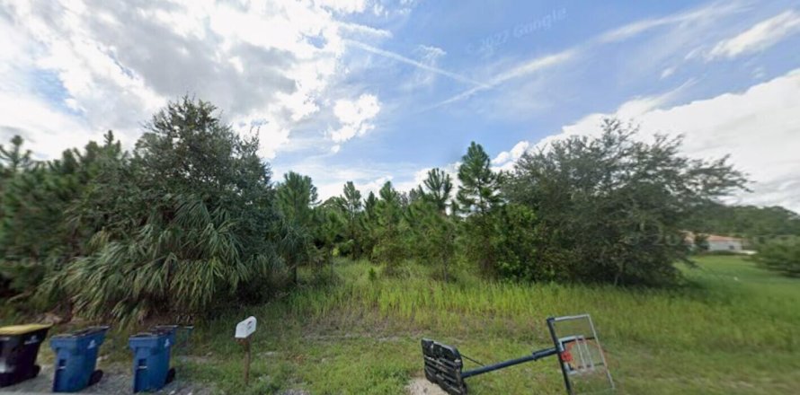 Commercial property in Palm Bay, Florida № 2184044
