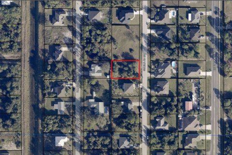 Commercial property in Palm Bay, Florida № 2184044 - photo 4