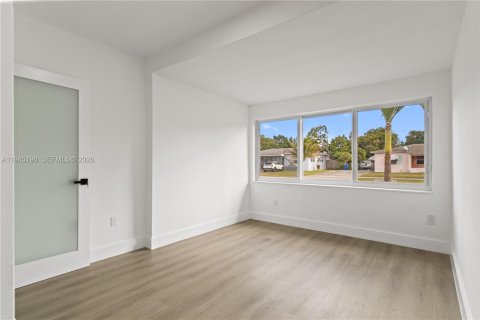 Villa ou maison à vendre à Miami, Floride: 4 chambres, 145.11 m2 № 2001532 - photo 29