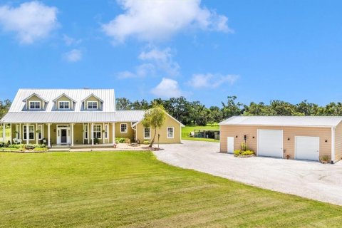 House in Sarasota, Florida 3 bedrooms, 272.11 sq.m. № 2342648
