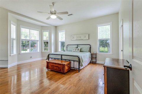 House in Sarasota, Florida 3 bedrooms, 272.11 sq.m. № 2342648 - photo 18