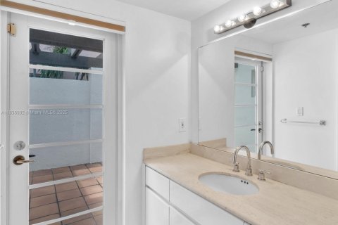 Copropriété à louer à Miami Beach, Floride: 1 chambre, 74.32 m2 № 1820435 - photo 17