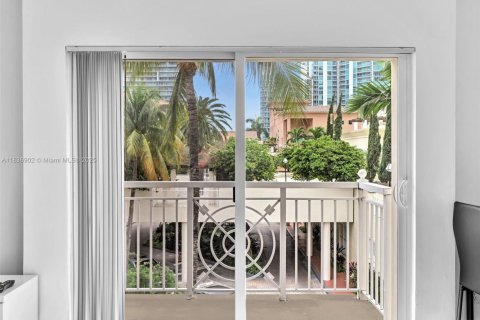 Copropriété à louer à Miami Beach, Floride: 1 chambre, 74.32 m2 № 1820435 - photo 6