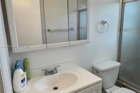 Condominio en alquiler en Deerfield Beach, Florida, 1 dormitorio, 61.32 m2 № 1858160 - foto 10