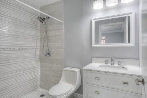 Townhouse in Pembroke Pines, Florida 2 bedrooms, 95.13 sq.m. № 1891965 - photo 9