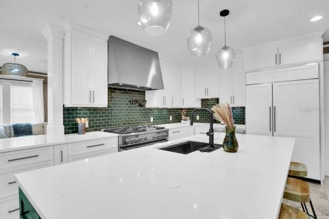 Villa ou maison à vendre à Tampa, Floride: 4 chambres, 292.92 m2 № 2208992 - photo 29
