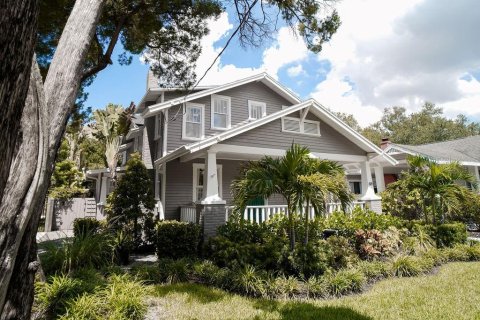 Villa ou maison à vendre à Tampa, Floride: 4 chambres, 292.92 m2 № 2208992 - photo 3