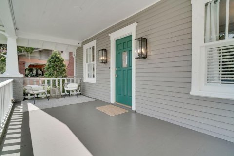 Villa ou maison à vendre à Tampa, Floride: 4 chambres, 292.92 m2 № 2208992 - photo 8