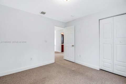 Купить кондоминиум в Мирамар, Флорида 5 спален, 184.88м2, № 2025554 - фото 24