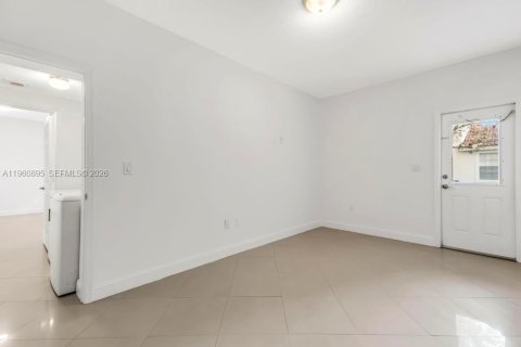 Купить кондоминиум в Мирамар, Флорида 5 спален, 184.88м2, № 2025554 - фото 26