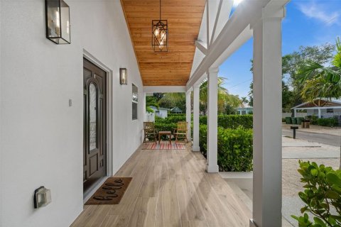 Villa ou maison à louer à Bradenton, Floride: 4 chambres, 187.57 m2 № 2403003 - photo 7