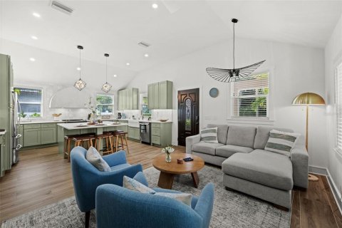 Villa ou maison à louer à Bradenton, Floride: 4 chambres, 187.57 m2 № 2403003 - photo 11