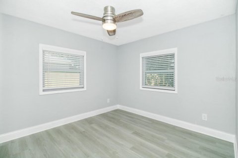 Casa en venta en Saint Petersburg, Florida, 3 dormitorios, 91.97 m2 № 2312566 - foto 13