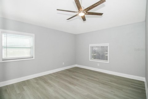 Casa en venta en Saint Petersburg, Florida, 3 dormitorios, 91.97 m2 № 2312566 - foto 17