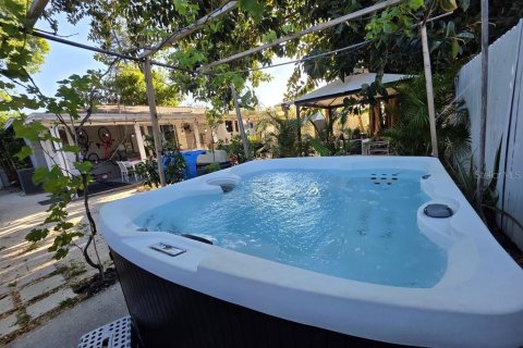Casa en venta en Saint Petersburg, Florida, 3 dormitorios, 91.97 m2 № 2312566 - foto 23