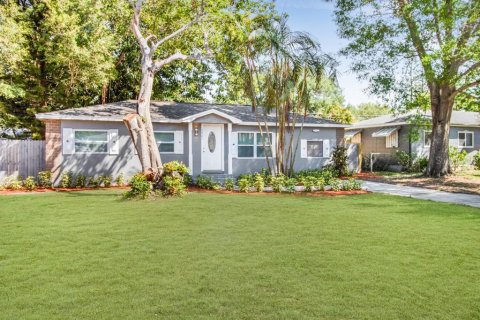 Casa en venta en Saint Petersburg, Florida, 3 dormitorios, 91.97 m2 № 2312566 - foto 2