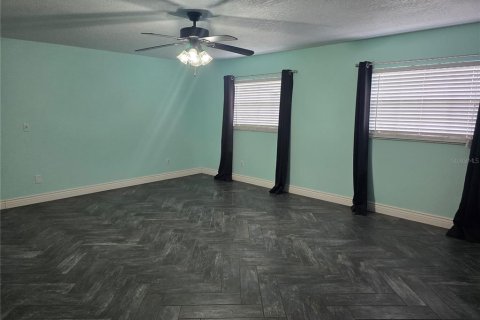 House in Ocala, Florida 3 bedrooms, 202.25 sq.m. № 1632393 - photo 20