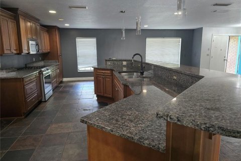 House in Ocala, Florida 3 bedrooms, 202.25 sq.m. № 1632393 - photo 6