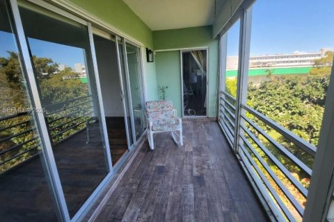 Снять в аренду кондоминиум в Халландейл-Бич, Флорида 2 спальни, 102.19м2, № 2009201 - фото 4