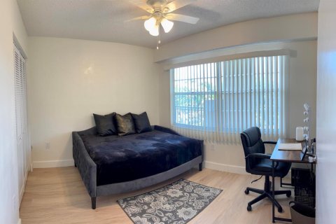 Condominio en venta en Pembroke Pines, Florida, 2 dormitorios, 100.52 m2 № 2146919 - foto 10