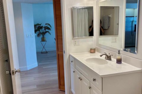 Condominio en venta en Pembroke Pines, Florida, 2 dormitorios, 100.52 m2 № 2146919 - foto 5