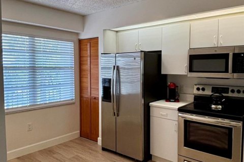 Condominio en venta en Pembroke Pines, Florida, 2 dormitorios, 100.52 m2 № 2146919 - foto 8