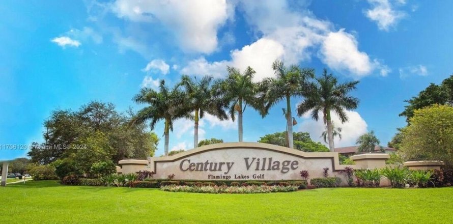 Condominio en Pembroke Pines, Florida, 2 dormitorios  № 2146919