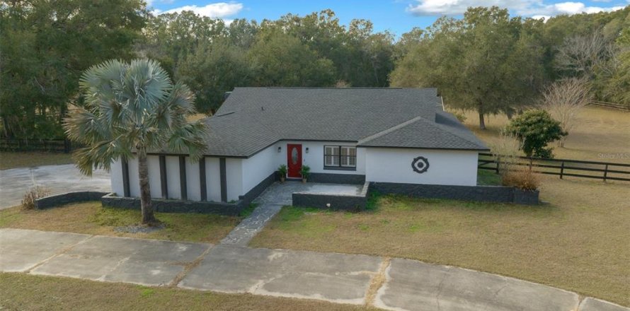 Casa en Ocala, Florida 3 dormitorios, 280.29 m2 № 1536238