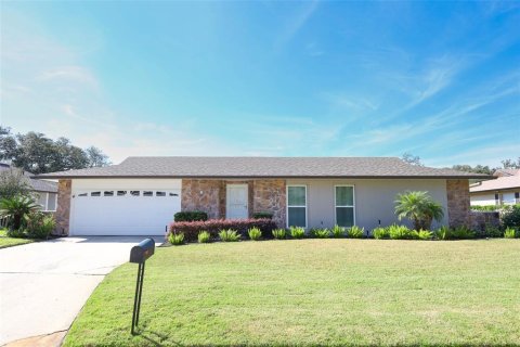 House in Longwood, Florida 3 bedrooms, 156.17 sq.m. № 2396284