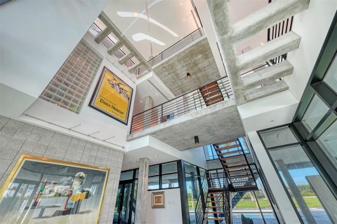 Villa ou maison à vendre à Sarasota, Floride: 5 chambres, 720.55 m2 № 1876730 - photo 12