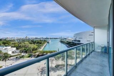 Copropriété à vendre à Miami, Floride: 1 chambre, 78.5 m2 № 2414667 - photo 21