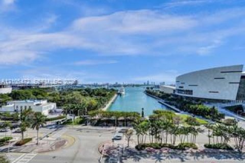 Copropriété à vendre à Miami, Floride: 1 chambre, 78.5 m2 № 2414667 - photo 26