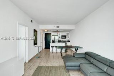 Copropriété à vendre à Miami, Floride: 1 chambre, 78.5 m2 № 2414667 - photo 13