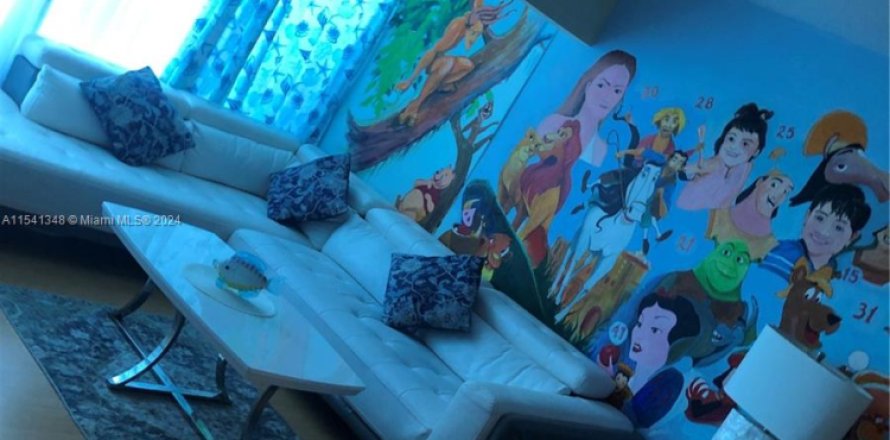 Condominio en Miami Beach, Florida, 4 dormitorios  № 1694022