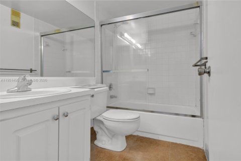 Снять в аренду кондоминиум в Майами, Флорида 1 спальня, 62.62м2, № 2006045 - фото 9