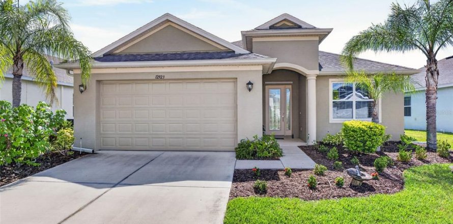 Villa ou maison à Parrish, Floride 3 chambres, 197.14 m2 № 2147572