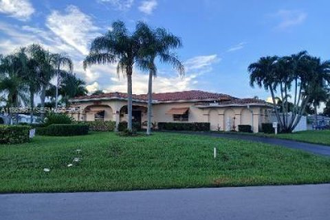 House in Tamarac, Florida 2 bedrooms, 93.09 sq.m. № 1891606 - photo 19