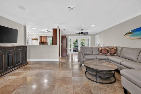 House in Hobe Sound, Florida 2 bedrooms, 166.11 sq.m. № 2246050 - photo 13