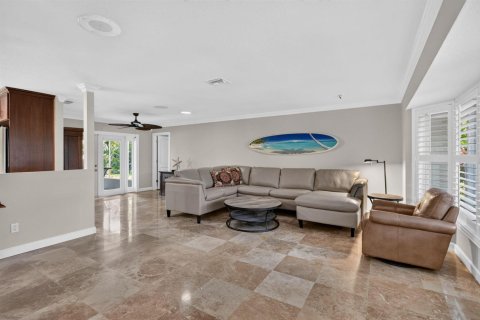 House in Hobe Sound, Florida 2 bedrooms, 166.11 sq.m. № 2246050 - photo 5