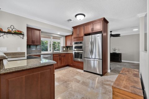 House in Hobe Sound, Florida 2 bedrooms, 166.11 sq.m. № 2246050 - photo 17
