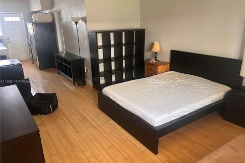 Condominio en venta en Miami Beach, Florida, 43.2 m2 № 1748337 - foto 5