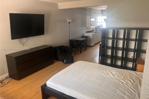Condominio en venta en Miami Beach, Florida, 43.2 m2 № 1748337 - foto 7