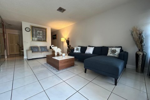 Casa en venta en North Lauderdale, Florida, 3 dormitorios, 137.12 m2 № 2254474 - foto 11