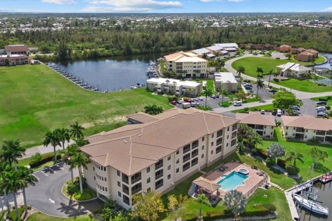 Condominio en venta en Punta Gorda, Florida, 3 dormitorios, 170.75 m2 № 2157510 - foto 27